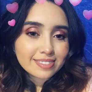 Meet your Posher, Ivette